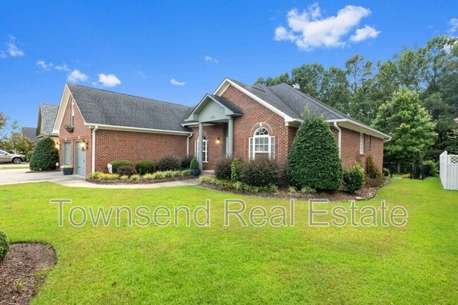 Building Photo - 329 W Summerchase Dr