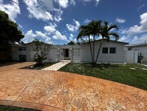 Building Photo - 7225 Grandview Blvd