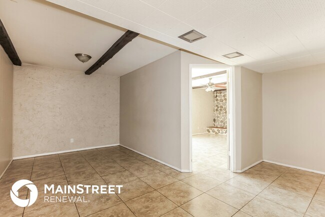 Foto del edificio - 5353 N 61st Ave