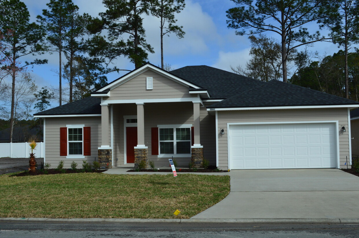Primary Photo - 5061 Redford Manor Dr
