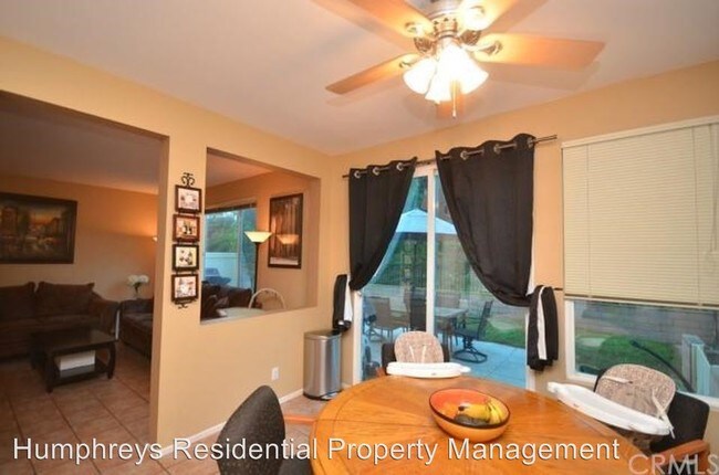 Building Photo - 3 br, 2.5 bath House - 541 Whitesage Road