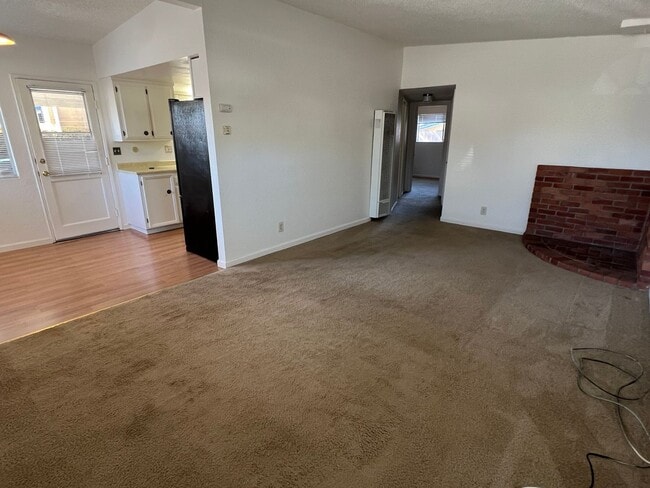 Building Photo - 431 Kodiak St