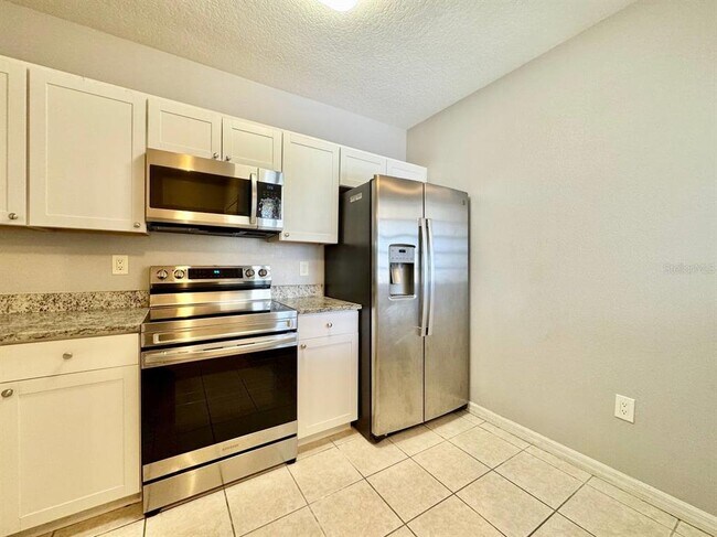 Building Photo - 6436 Cypressdale Dr