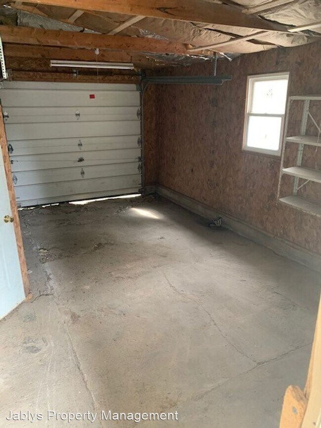 Building Photo - 2 br, 1 bath House - 701 Black St