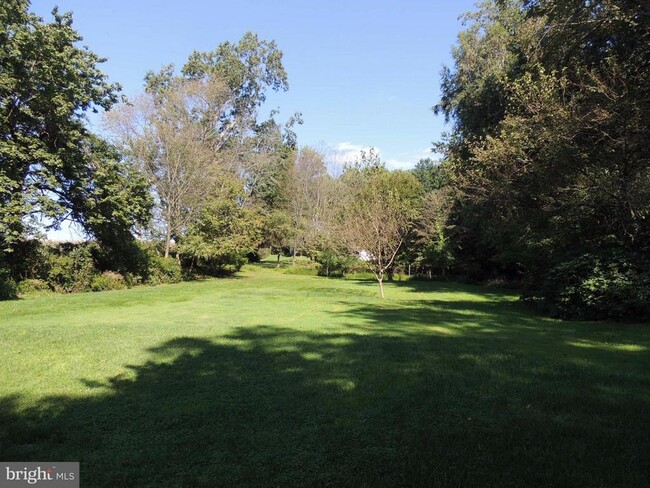 Foto del edificio - 5511 Williams Rd