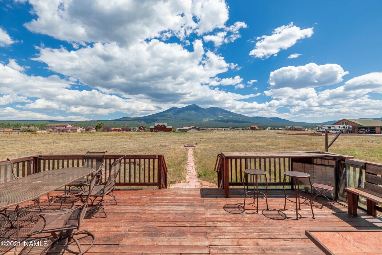 8330 W Suzette Ln, Flagstaff, AZ 86001 House Rental in Flagstaff, AZ