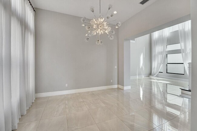 Foto del edificio - 16317 Cabernet Dr