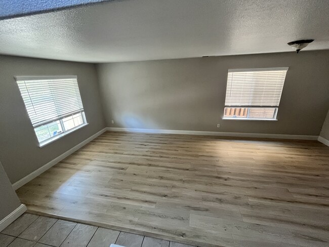 Foto del edificio - 1134 Kestrel Dr