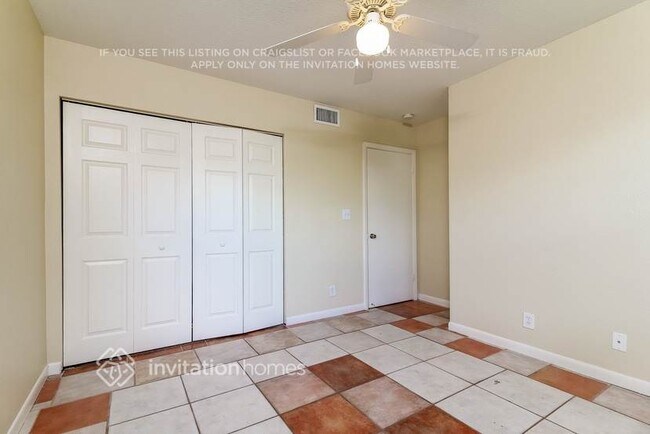 Foto del edificio - 7645 NW 32nd Pl