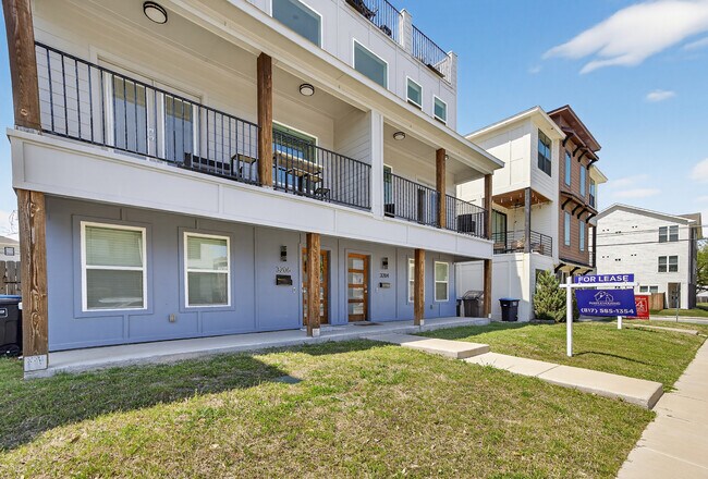 Building Photo - 3204 Forest Park Blvd