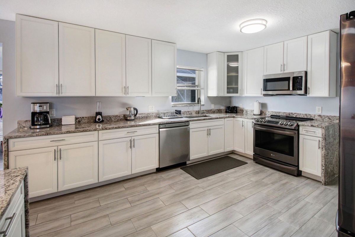 Foto principal - 120 Park Ln E