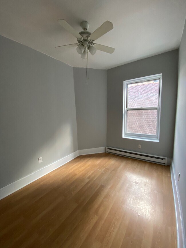 Foto del edificio - 40 E 126th St