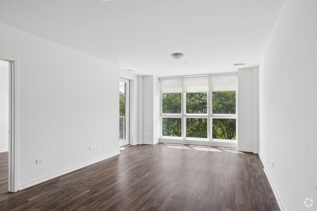 2BR, 2BA - 1,000SF - Dining - 1325 N Wells Apartments