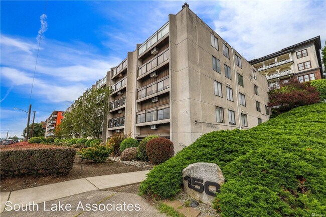 Foto del edificio - 2 br, 1.5 bath House - 150 Melrose Ave. E ...