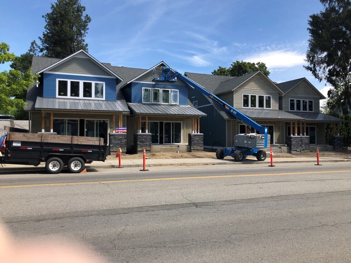 Front of homes Under construction - 1017 E Sherman Ave