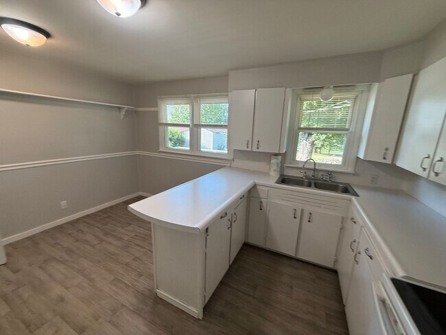 Foto del edificio - 213 E 21st St