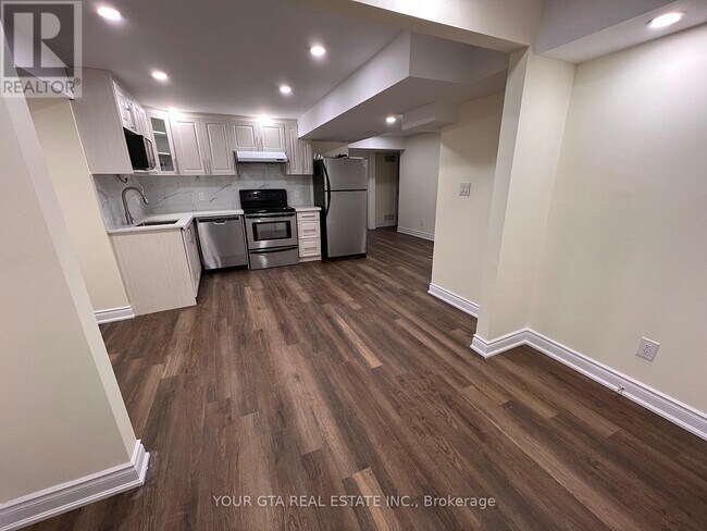 Photo du bâtiment - BSMT - 2164 EIGHTH LINE