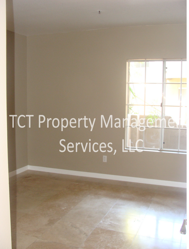Foto del edificio - Beautiful Condo in Beautiful Community!