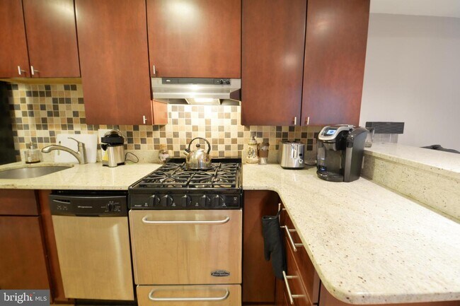 Foto del edificio - 1754 Corcoran St NW