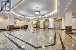 Photo du bâtiment - 2155-2155 Burnhamthorpe Rd W