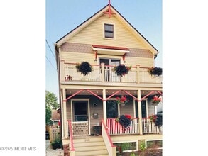 Building Photo - 108 Clark Ave