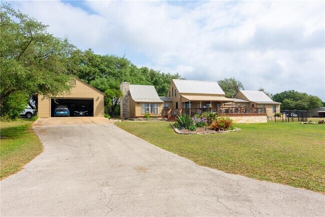 Building Photo - 15000 Fitzhugh Rd