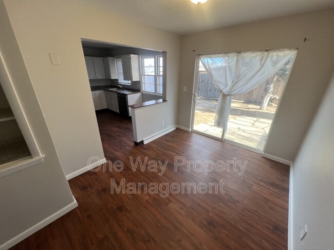 Building Photo - 1236 Wilshire Ave