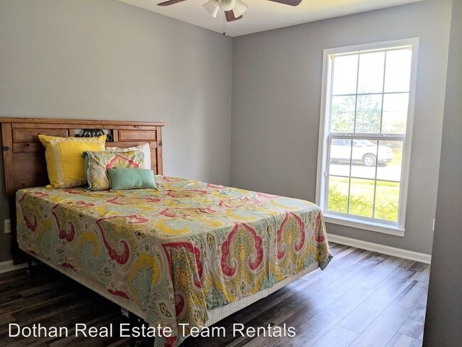 Building Photo - 3 br, 2 bath House - 114 Thistlewood Dr