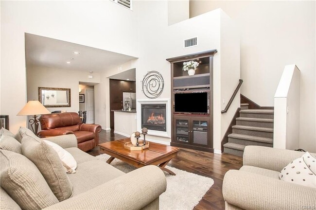 Foto del edificio - 31 Brownstone Way