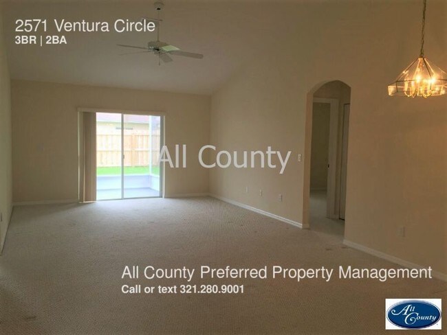 Building Photo - 2571 Ventura Cir
