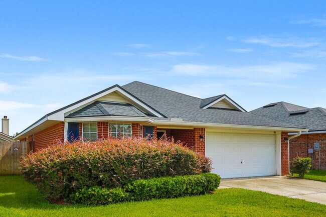 Foto del edificio - 1641 Sugarpine Drive