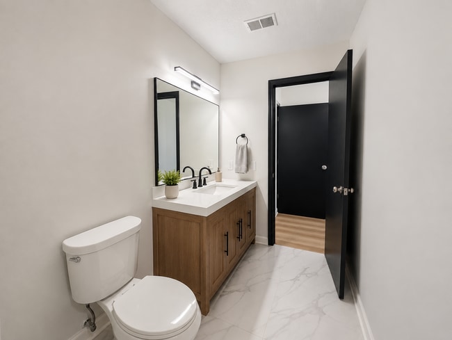 Building Photo - 1478 N Diane Ct