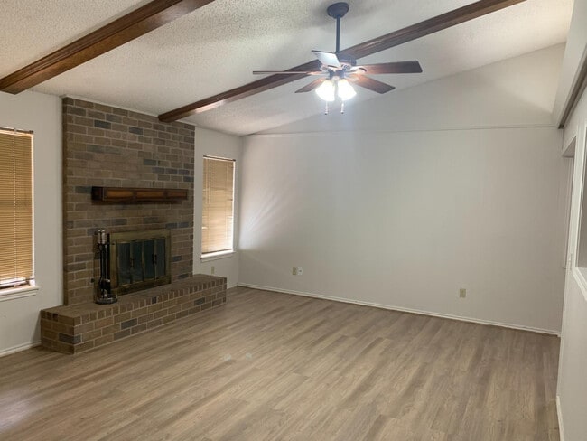 Building Photo - 408 Ironton Ave