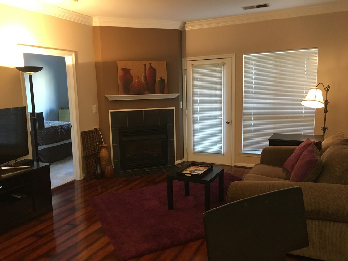 4850 Eisenhower Ave, Alexandria, VA 22304 Condo for Rent in Alexandria, VA