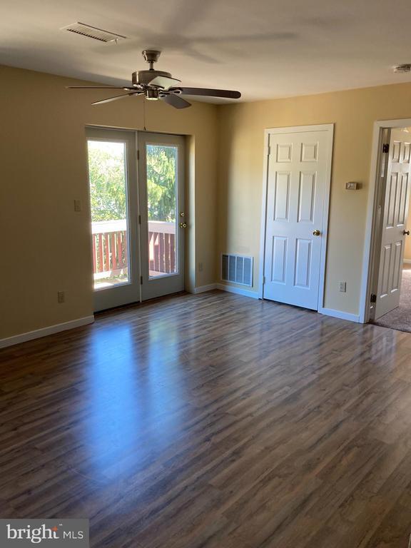 Building Photo - 165 Paladin Dr