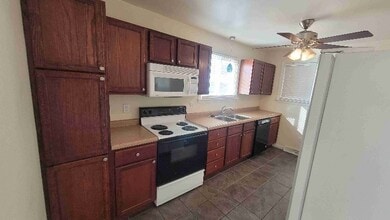 Building Photo - 900 I Ave NW Building Photo - 900 I Ave NW