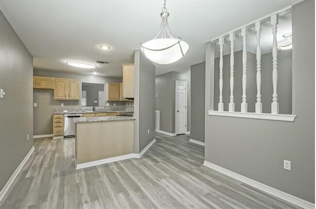 Foto del edificio - 410 W Suncrest Loop