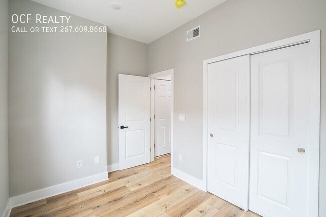 Foto del edificio - 1939 S 18th St