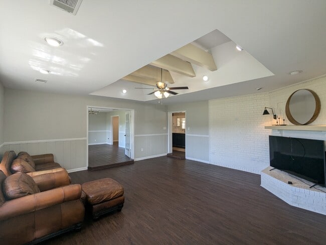 Building Photo - 278 Oxley Dr