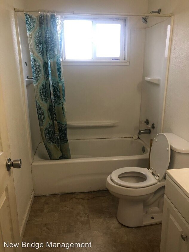 Primary Photo - 334 R St