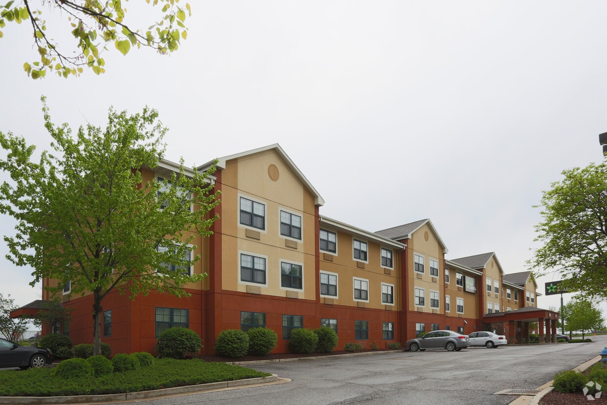 Furnished Studio Columbia Apartments Columbia, MO