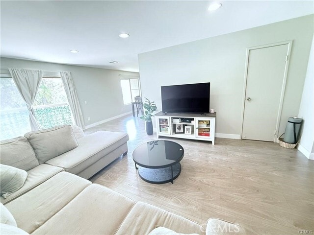 Building Photo - 1525 Walnut Leaf Dr