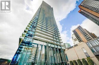 Building Photo - 65 St Mary St