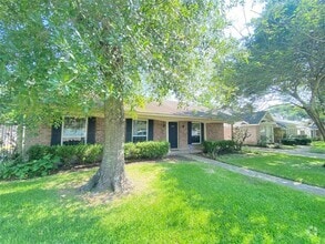 Building Photo - 12846 Westmere Dr
