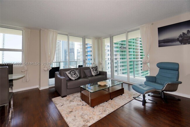 Foto del edificio - 1155 Brickell Bay Dr