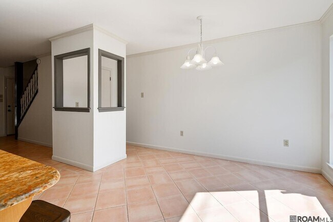 Foto del edificio - 956 Ridgepoint Ct