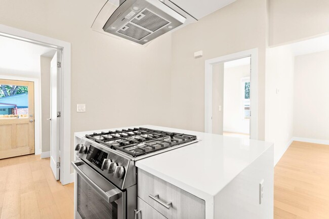 Building Photo - Sleek LoHi ADU near restaurants & coffee s...
