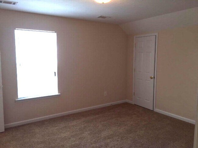 Foto del edificio - 913 Cabot Cove