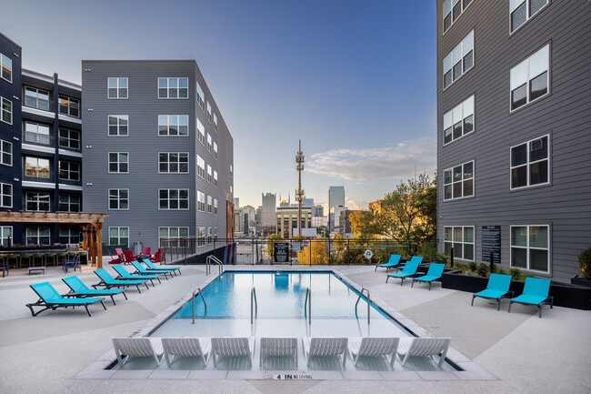 Broadstone SoBro apartments — community photo - Broadstone SoBro