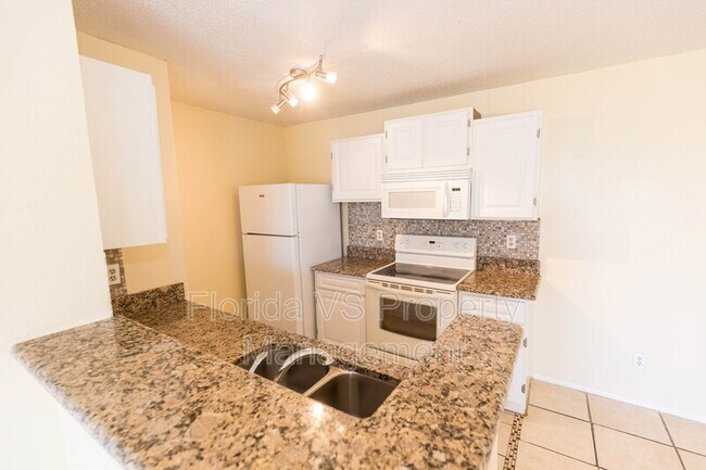 Foto del edificio - 2231 Cascades Blvd